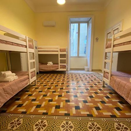 A I R H1O Hostel Naples Luaran gambar