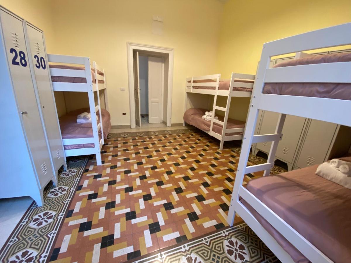 A I R H1O Hostel Naples Luaran gambar