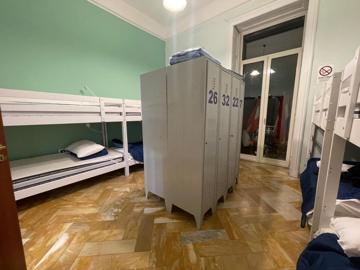 A I R H1O Hostel Naples Luaran gambar