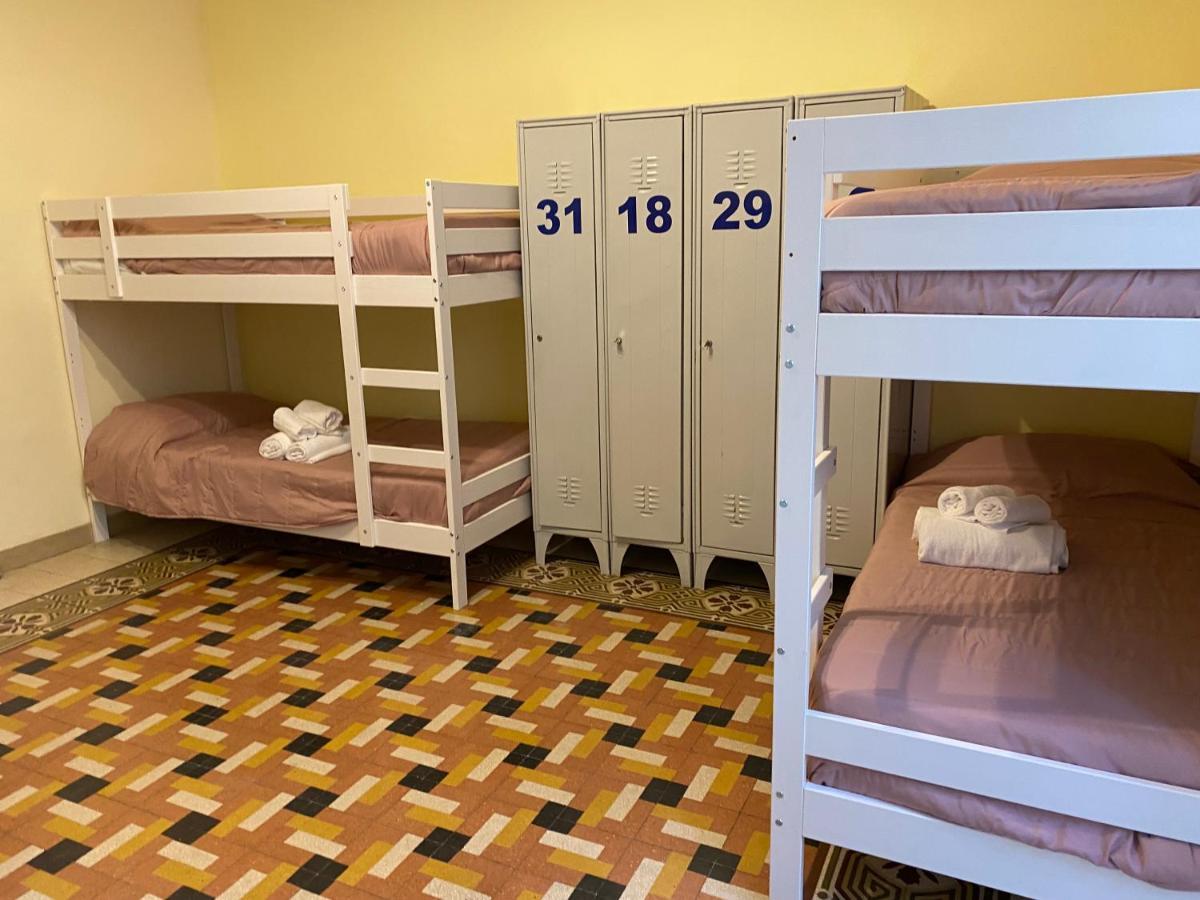 A I R H1O Hostel Naples Luaran gambar