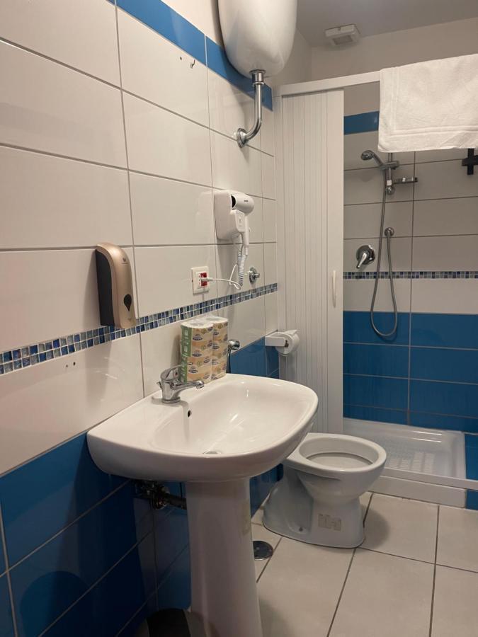 A I R H1O Hostel Naples Luaran gambar